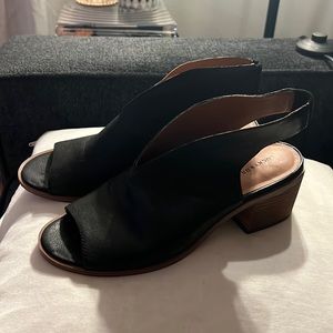 Lucky Brand Black peep toe sling back women’s size 10
